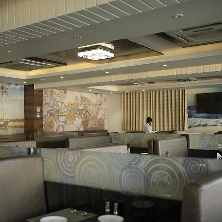 Atharva Hotel Kalaburagi Buitenkant foto